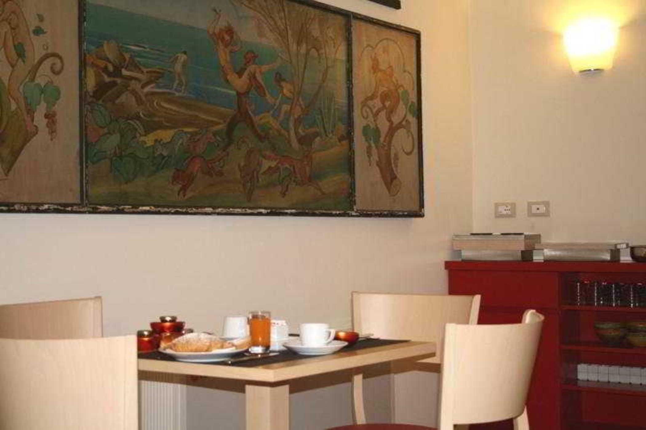 Hotel Garibaldi Palermo Esterno foto