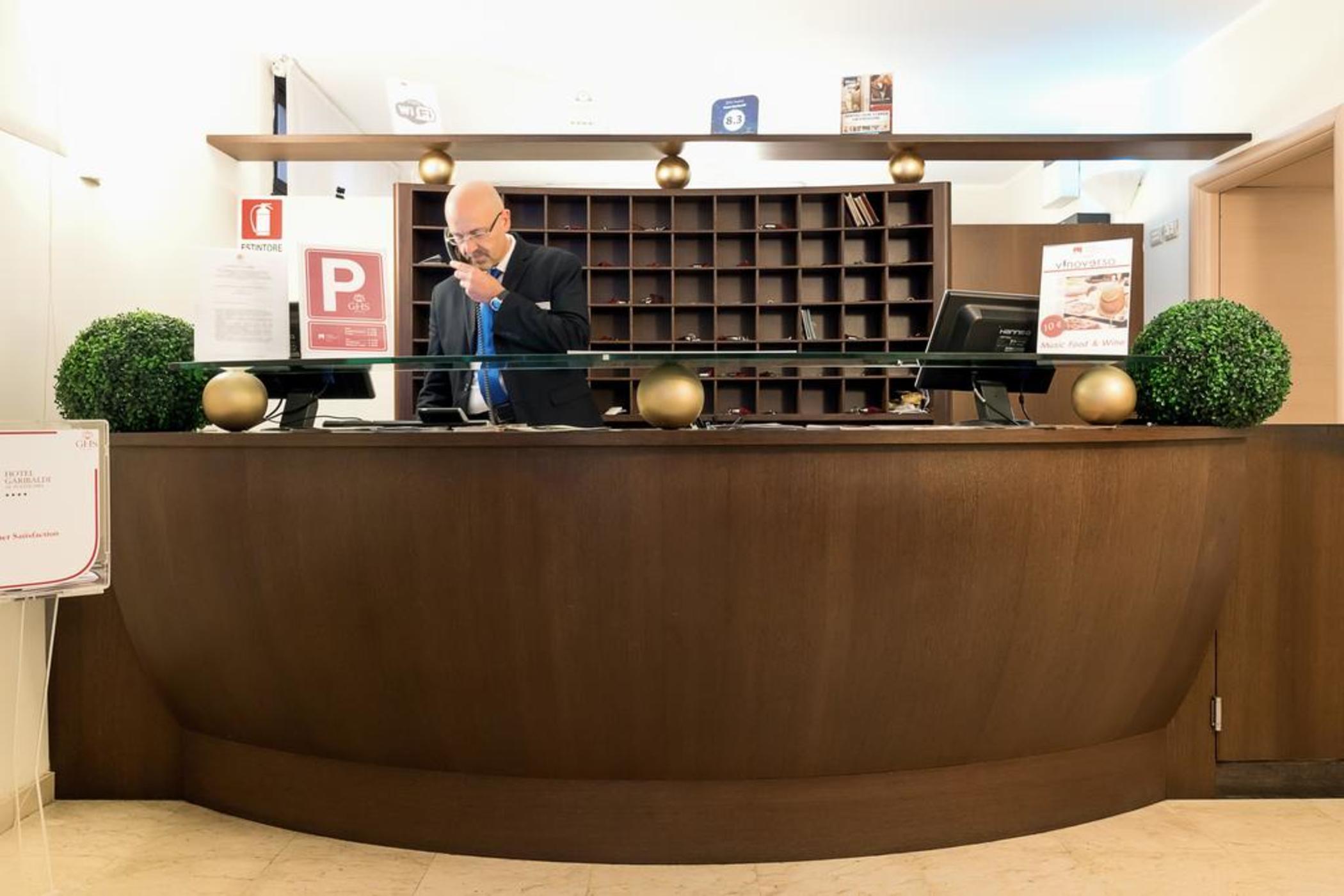 Hotel Garibaldi Palermo Esterno foto